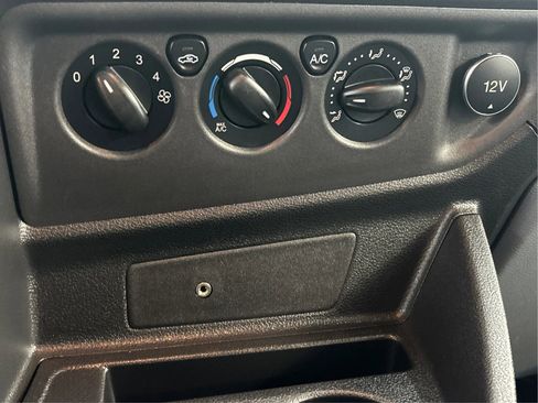 Used 2019 Ford Transit 350 XL image 37