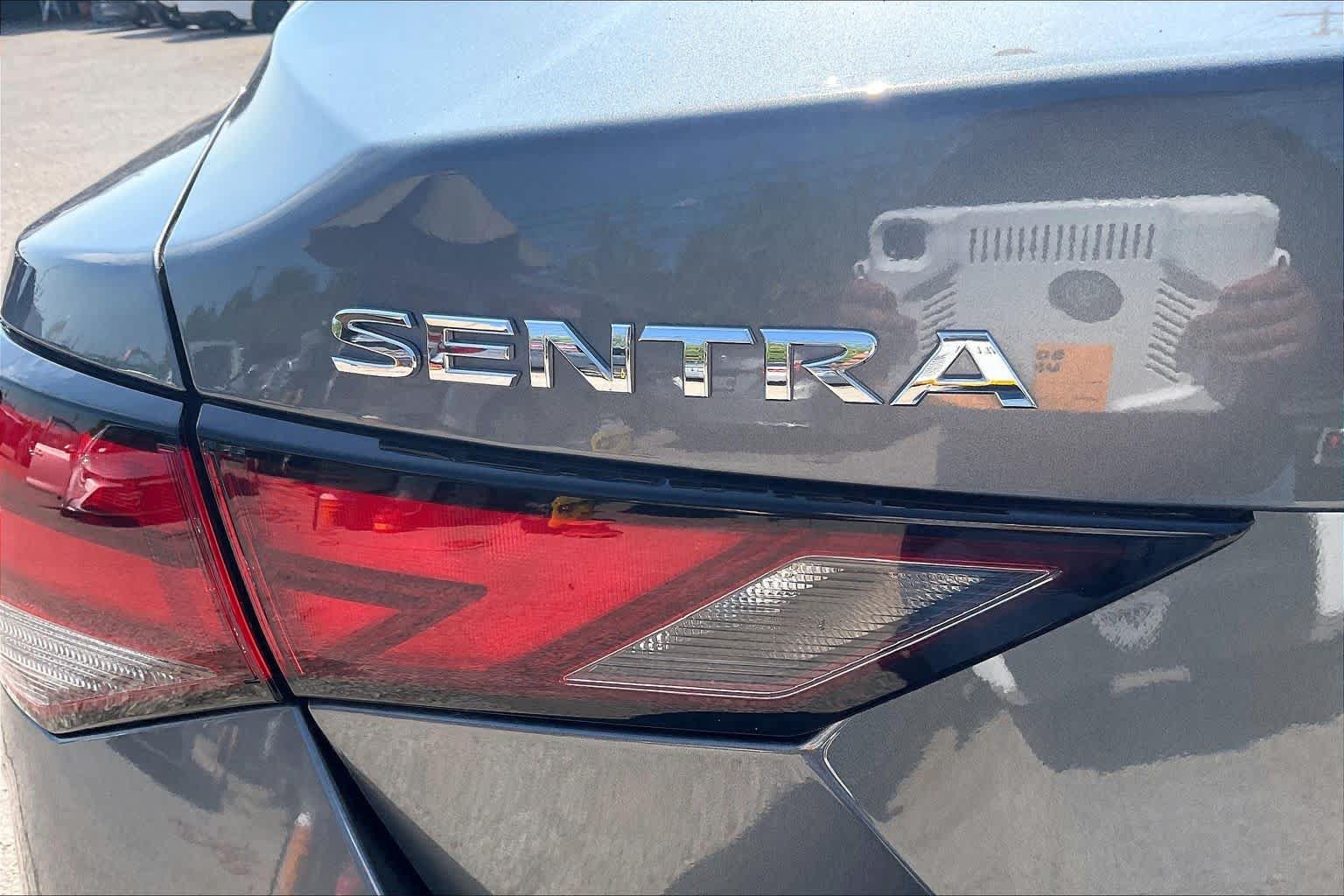 Used 2025 Nissan Sentra SV FWD image 10