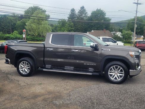Used 2019 GMC Sierra 1500 SLT w/ SLT Premium Plus Package AWD/4WD image 9