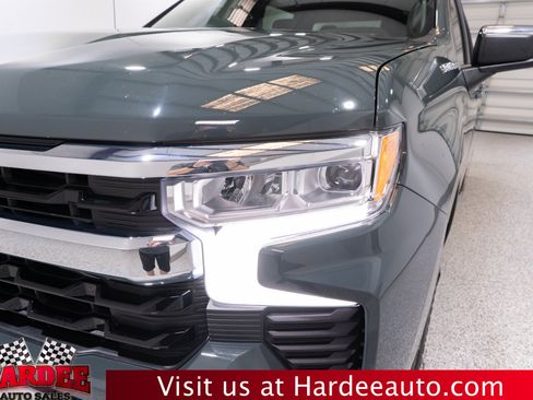 Used 2025 Chevrolet Silverado 1500 LT AWD/4WD image 8