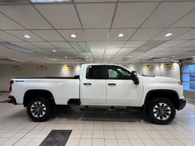 Used 2024 Chevrolet Silverado 2500 Custom w/ Custom Value Package AWD/4WD image 3
