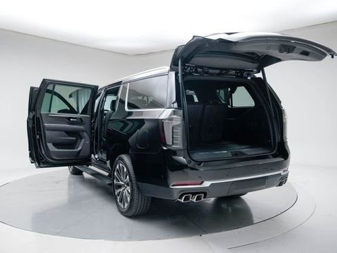 New 2026 Chevrolet Suburban High Country AWD/4WD image 20