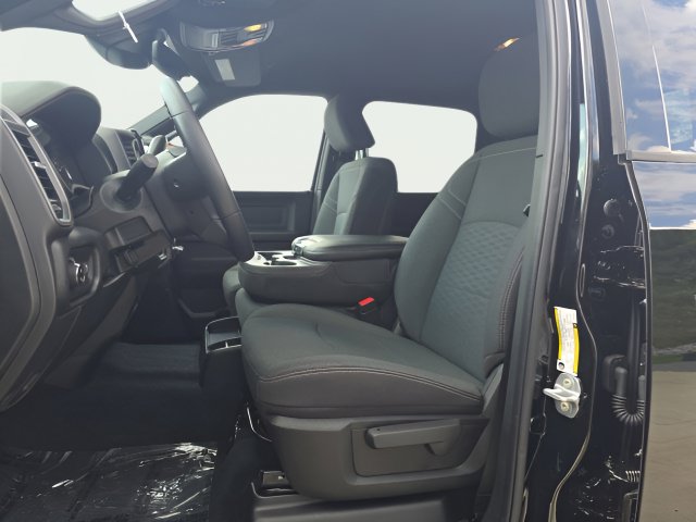 New 2026 RAM 3500 Tradesman AWD/4WD image 9