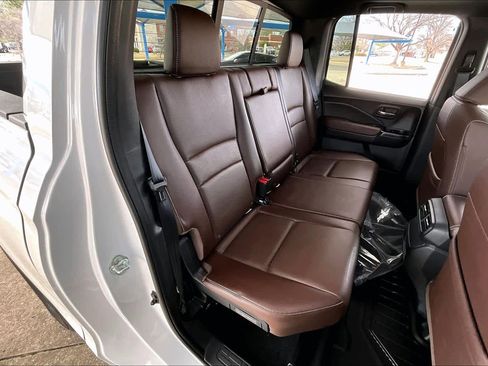 Certified 2024 Honda Ridgeline RTL image 19