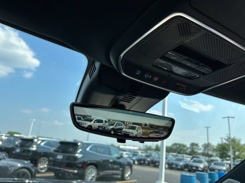 New 2026 Buick Enclave Avenir AWD/4WD image 27