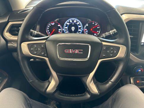 Used 2023 GMC Acadia Denali AWD/4WD image 23