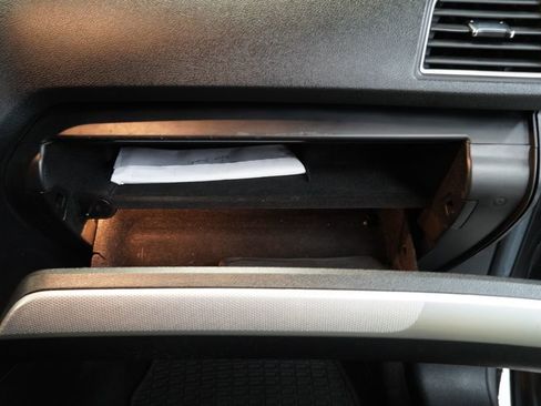 Used 2017 Ford Explorer XLT image 35