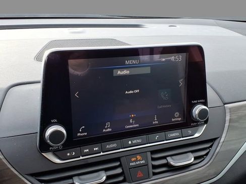 Used 2025 Nissan Altima 2.5 SV image 25