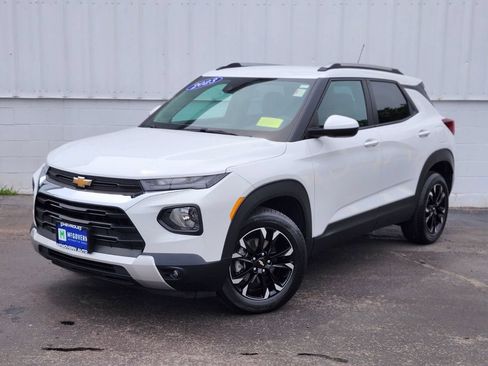 Used 2022 Chevrolet TrailBlazer LT w/ Convenience Package AWD/4WD image 1