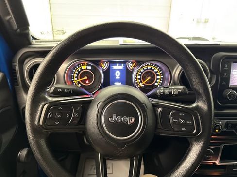 Used 2021 Jeep Wrangler Sport AWD/4WD image 12