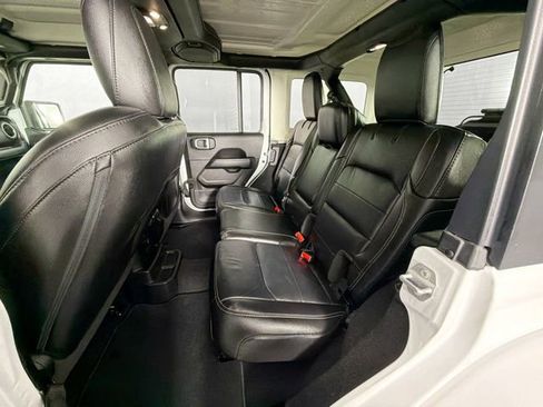 Used 2021 Jeep Wrangler Unlimited Sahara w/ Uconnect 4C Nav & Sound Group image 25