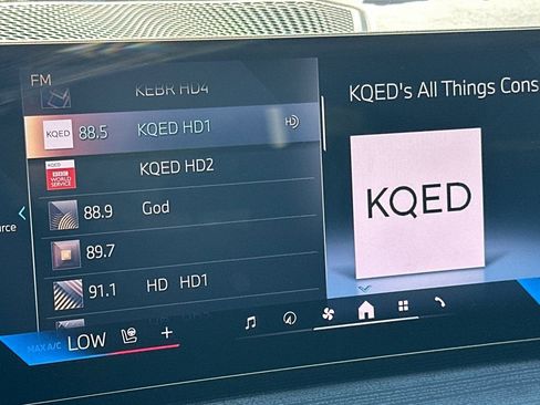 Used 2025 BMW 330i xDrive Sedan w/ Convenience Package AWD/4WD image 19