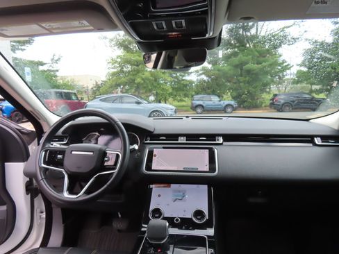 Used 2023 Land Rover Range Rover Velar S AWD/4WD image 13