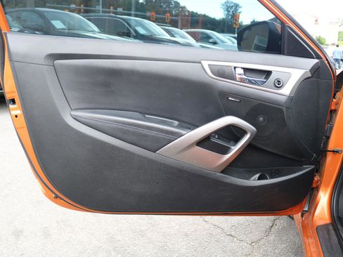 Used 2015 Hyundai Veloster w/ Option Group 03 FWD image 13
