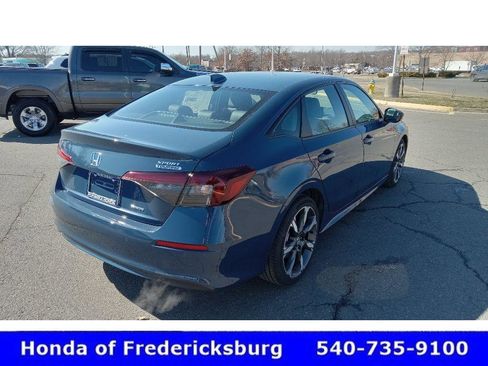 Certified 2025 Honda Civic Sport Touring image 4