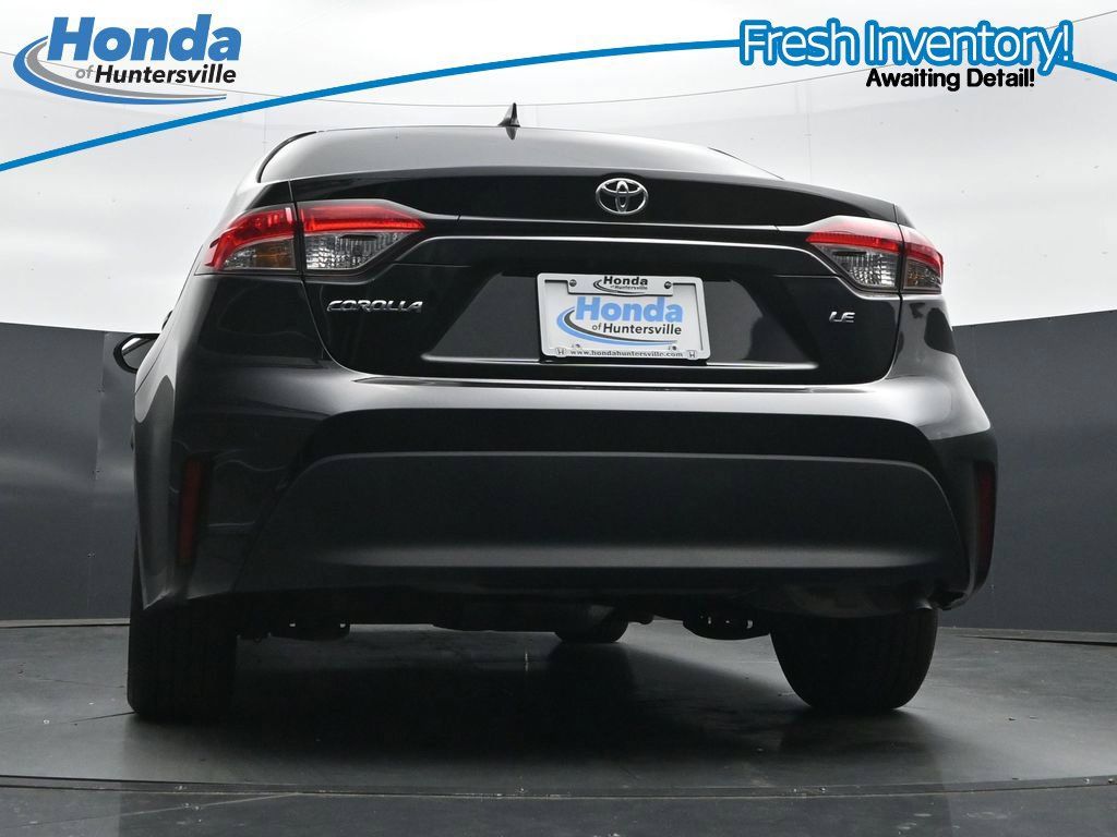 Used 2026 Toyota Corolla LE FWD image 43