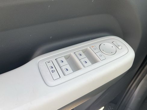 New 2026 Hyundai Santa Fe SE FWD image 31