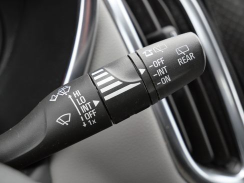 Used 2022 Chevrolet Equinox LT image 33