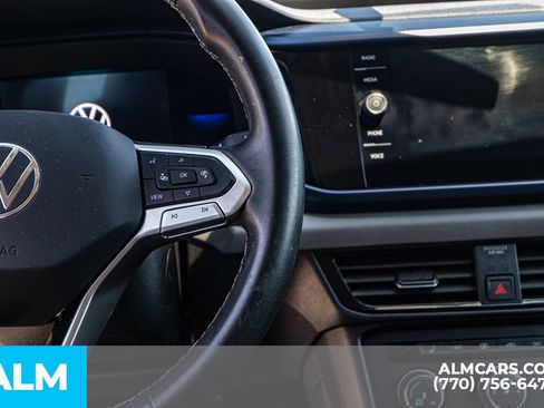 Used 2022 Volkswagen Taos SE image 31