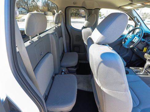 Used 2016 Nissan Frontier S image 32