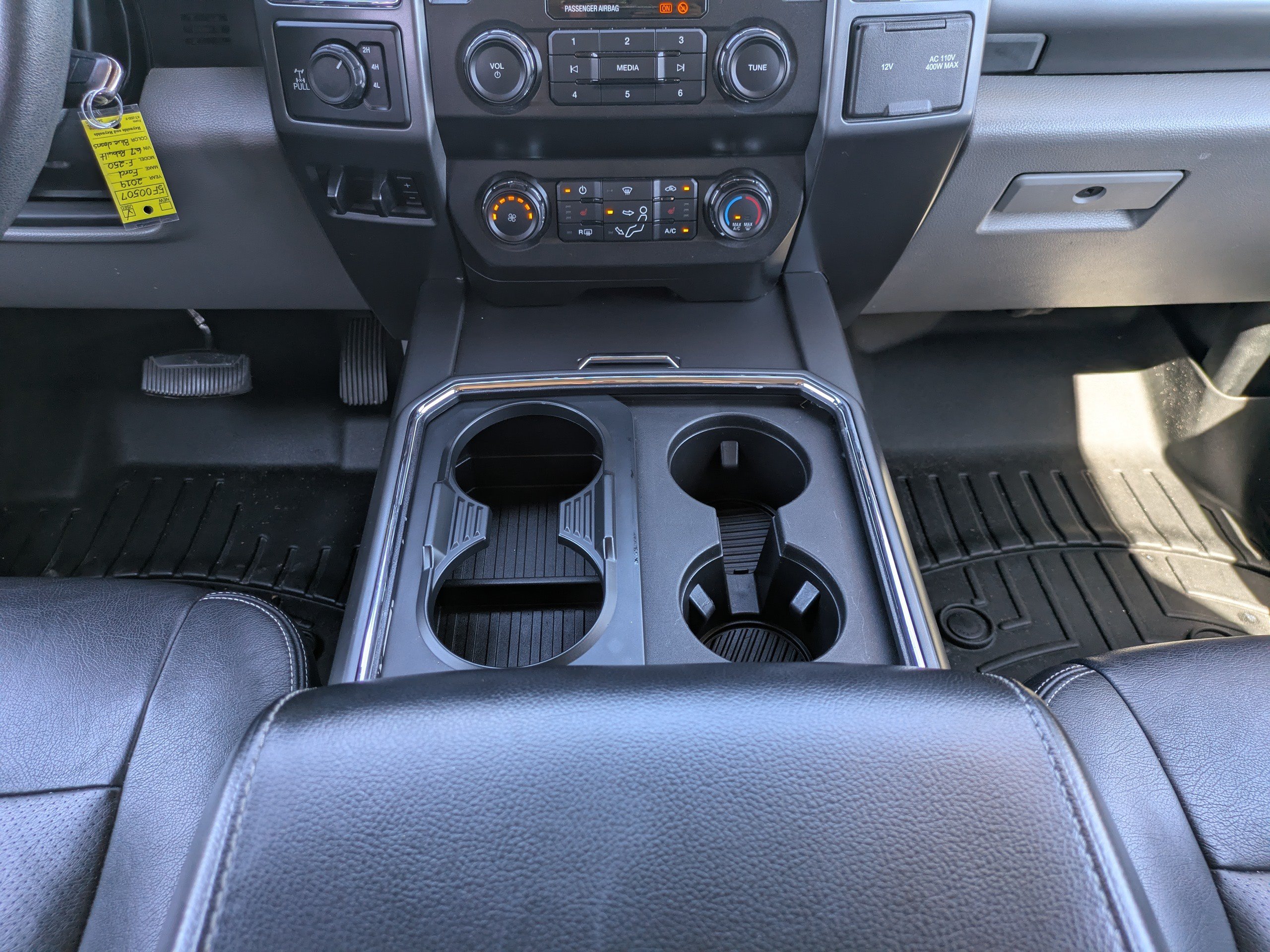 Used 2019 Ford F250 XLT w/ XLT Premium Package AWD/4WD image 18