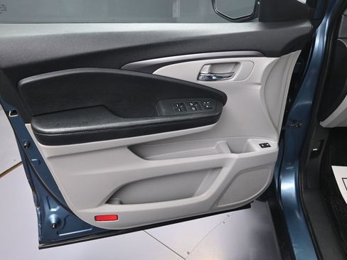 Used 2016 Honda Pilot EX-L image 10