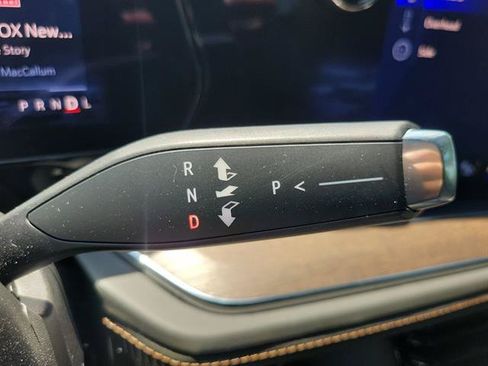 Used 2025 Chevrolet Tahoe High Country RWD image 64