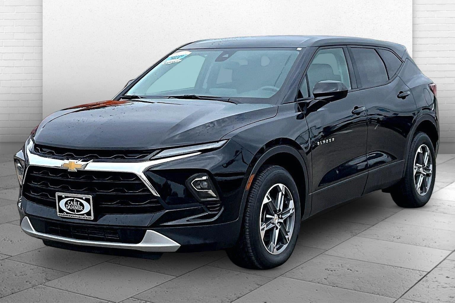 Used 2025 Chevrolet Blazer LT AWD/4WD image 13