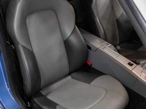 Used 2005 Chrysler Crossfire Limited image 40