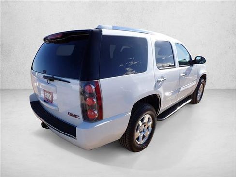 Used 2007 GMC Yukon Denali image 4
