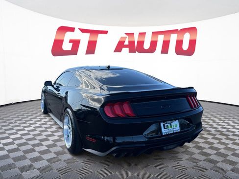 Used 2022 Ford Mustang GT RWD image 4