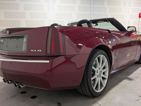 Used 2006 Cadillac XLR V RWD image 15