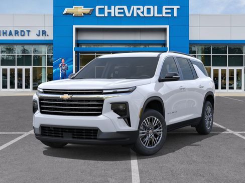 New 2026 Chevrolet Traverse LT FWD image 8