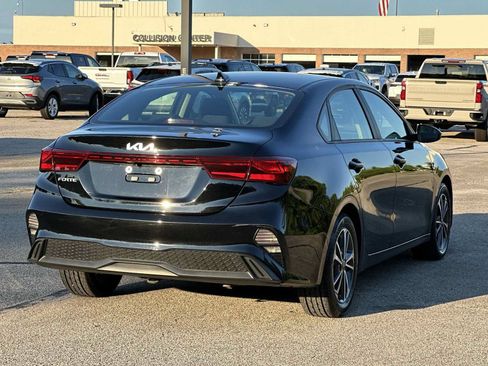 Used 2024 Kia Forte LXS FWD image 14