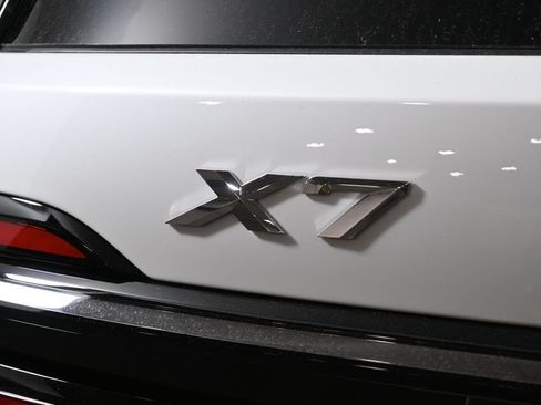 Used 2027 BMW X7 xDrive40i AWD/4WD image 42