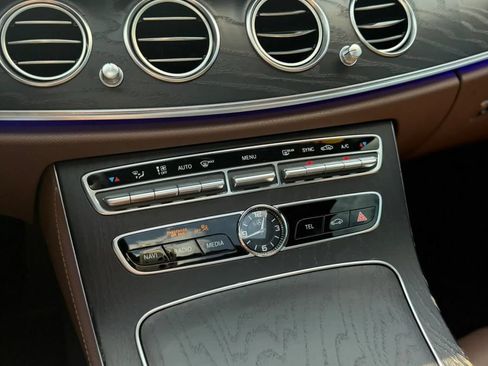 Used 2020 Mercedes-Benz E 350 4MATIC Sedan w/ Parking Assistance Package image 26