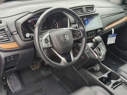 Used 2019 Honda CR-V Touring image 2