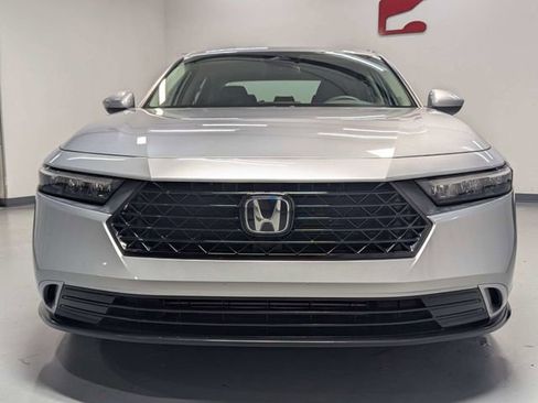 Used 2023 Honda Accord EX image 26