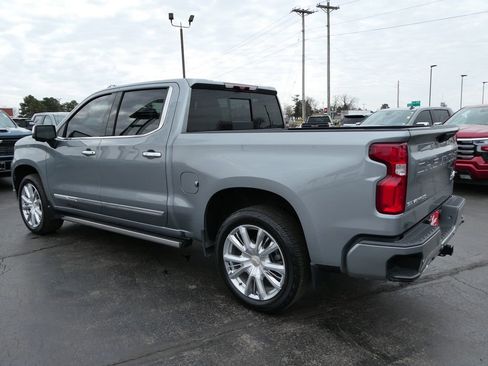 Certified 2024 Chevrolet Silverado 1500 High Country AWD/4WD image 10