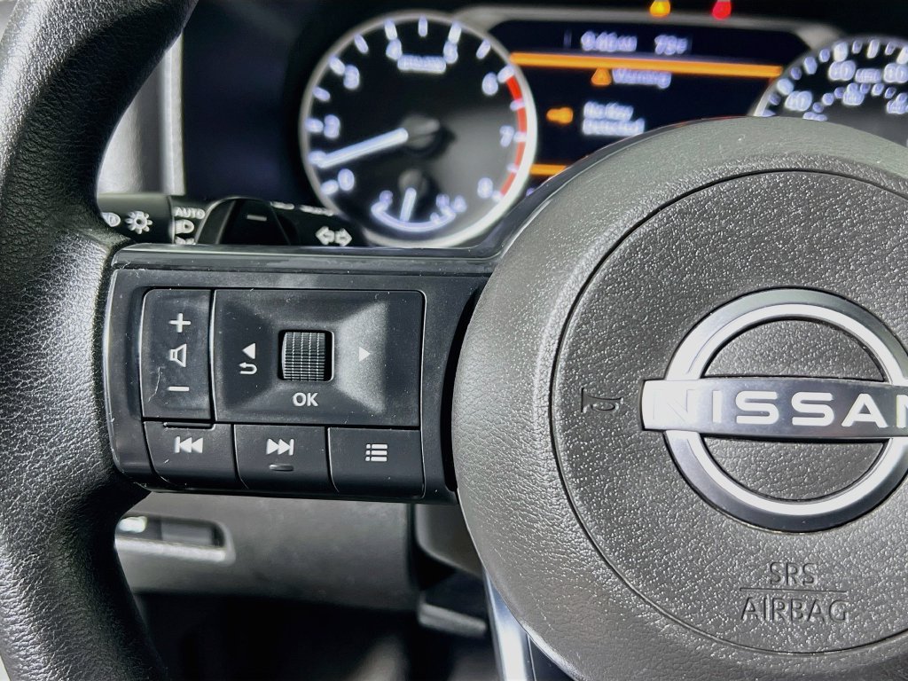 Used 2024 Nissan Rogue SV AWD/4WD image 18