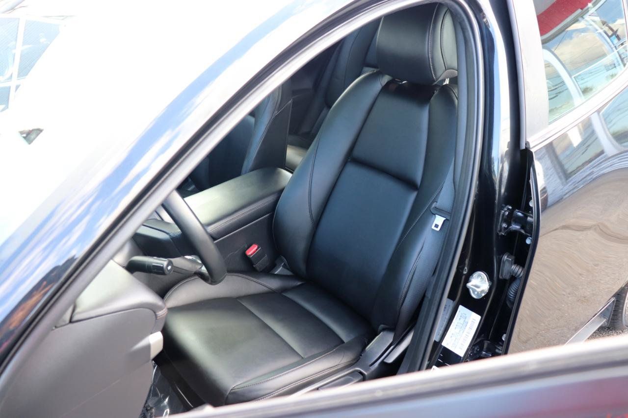 Used 2024 MAZDA MAZDA3 s FWD image 11