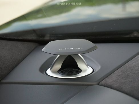 Used 2022 Lamborghini Urus AWD/4WD image 27