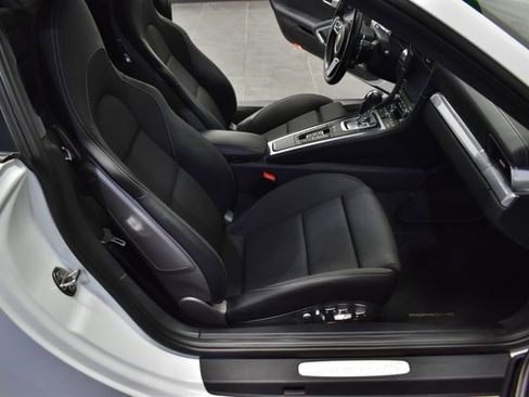 Used 2017 Porsche 911 Carrera 4S image 22