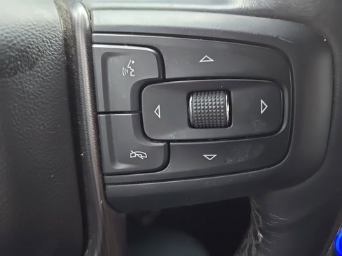 Used 2023 GMC Yukon Denali Ultimate image 12