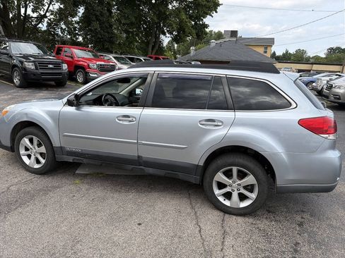 Used 2014 Subaru Outback 2.5i Limited AWD/4WD image 11