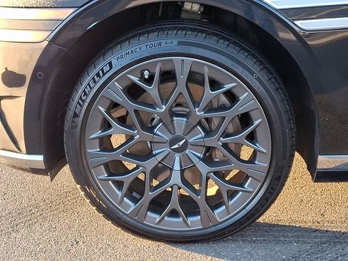 Used 2023 Genesis G90 3.5T AWD/4WD image 28