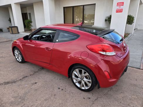 Used 2016 Hyundai Veloster 3DR CPE DUAL CLUT image 3