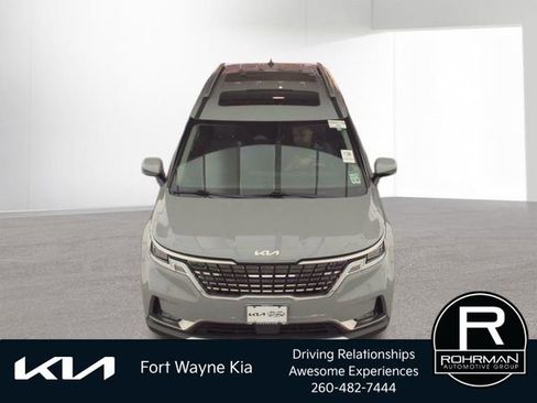 Used 2024 Kia Carnival SX Prestige FWD image 8