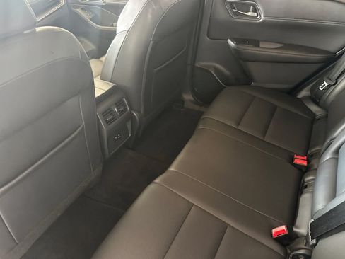 Used 2021 Nissan Rogue SV w/ Premium Package AWD/4WD image 4