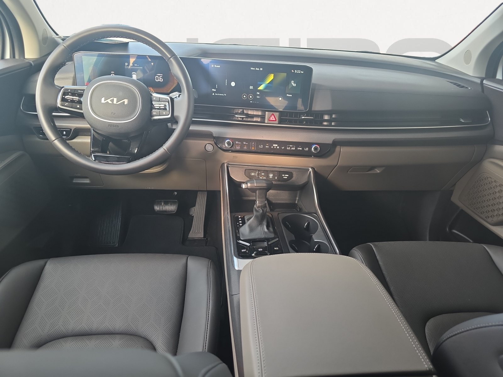 Certified 2026 Kia Carnival EX FWD image 2